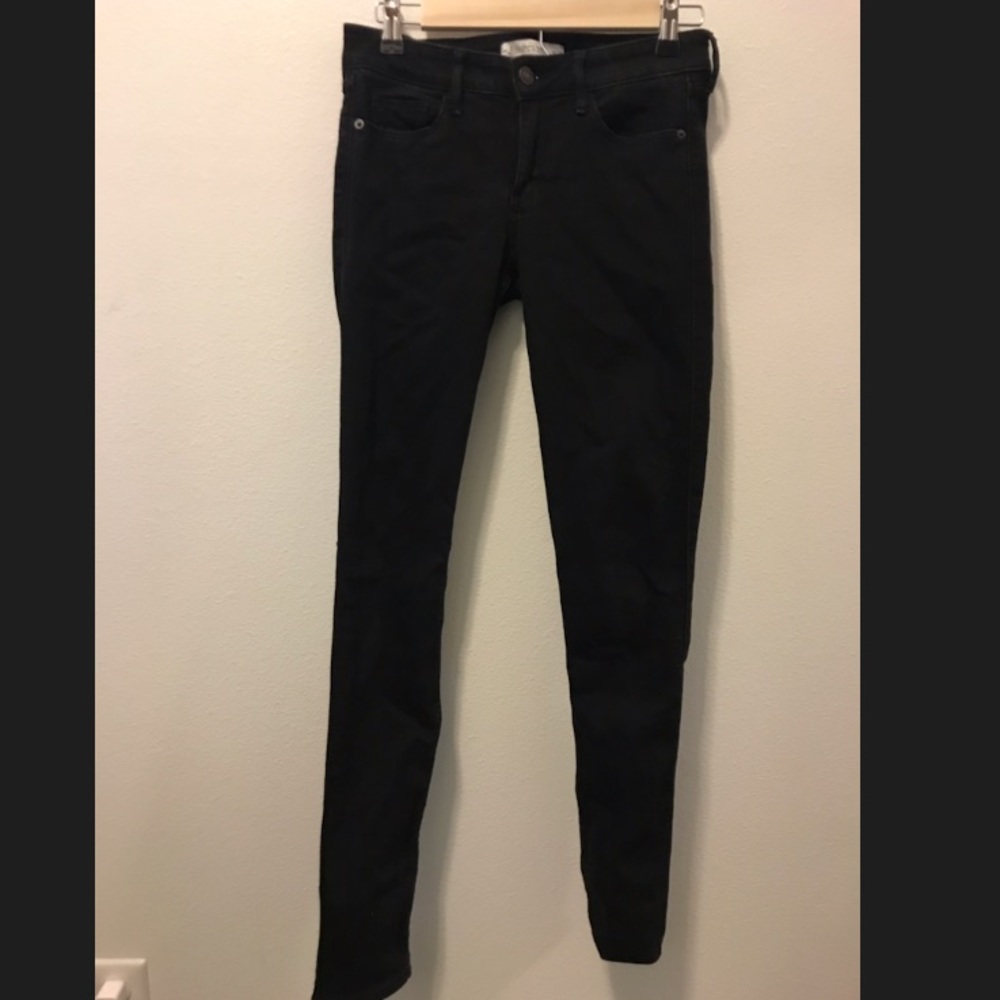 Black Abercrombie & Fitch Jeans